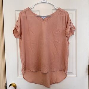 Iris Blush Pink Short Sleeve Blouse Size L NWT V Neck Roll Tab Sleeve Boho Chic